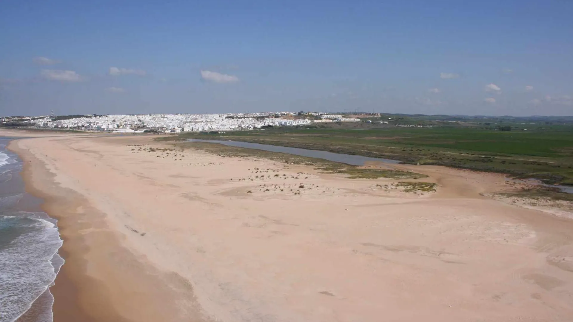 Marina 1 Atico de Lujo independiente Vistas al mar Piscina Conil De La Frontera 0*,  España